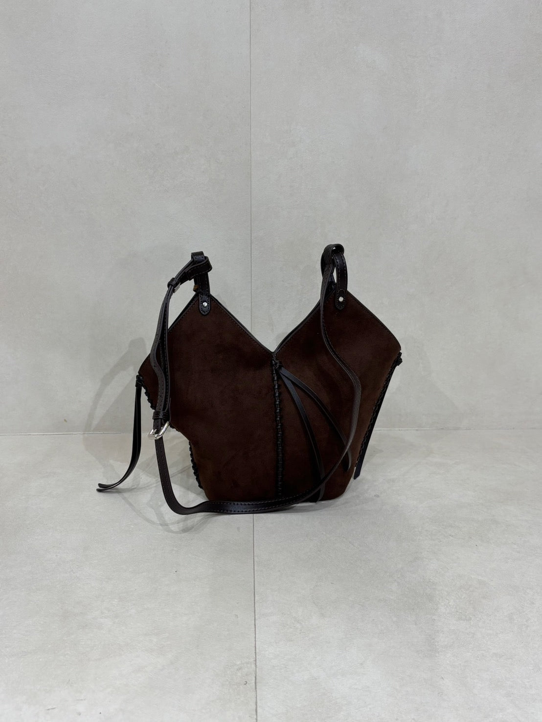VS032
