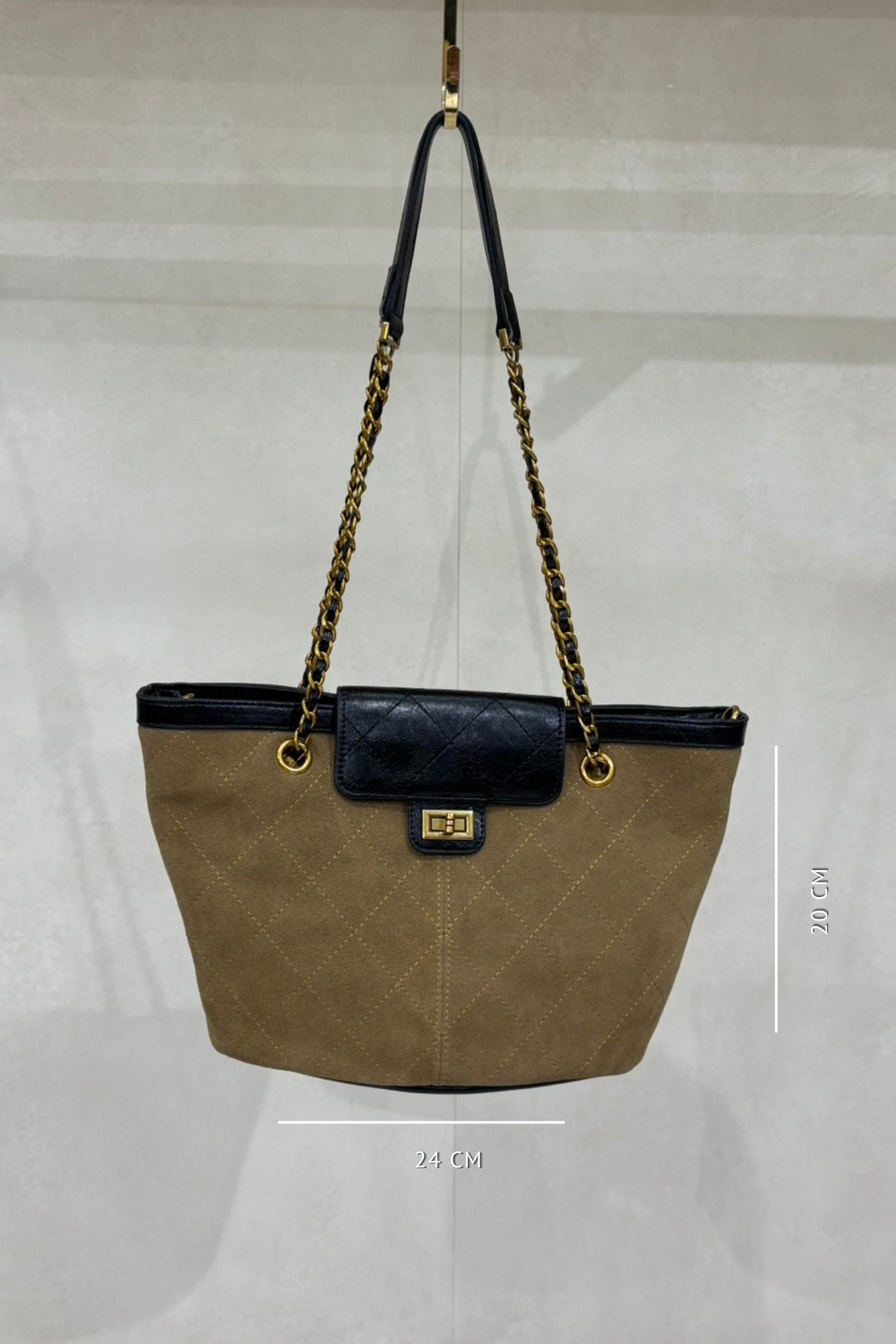 VS044